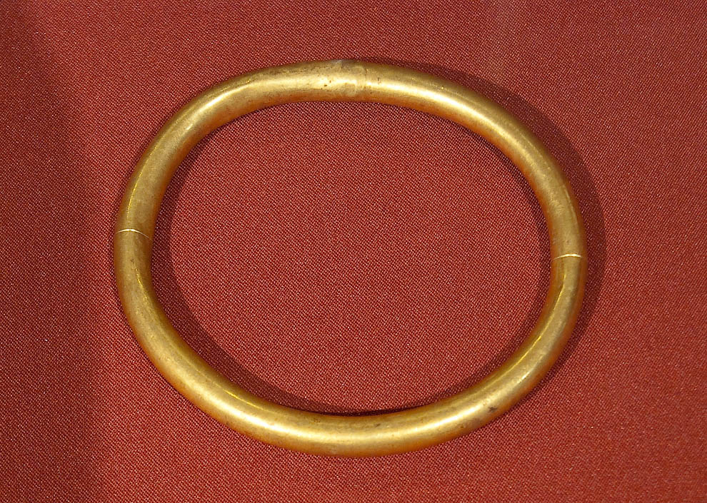 Золотые изделия из Помпей