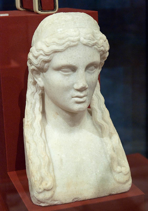 Помпеи: статуя