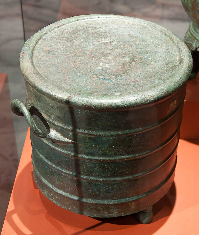 Металлические изделия из Помпей